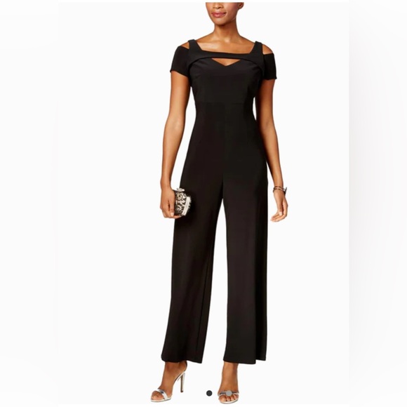 NWOT Elegant Black Cut Out Wide Leg Jumpsuit - Picture 1 of 11